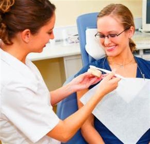 آشنایی با مجموعه مشاغل مرتبط با بهداشت دهان و دندان: بخش پنجم- دستیار دندانپزشک Dental Assistant