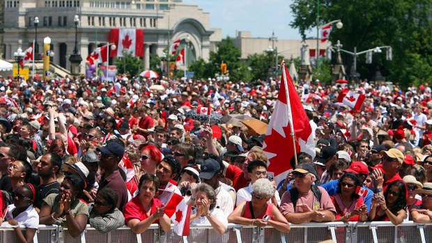 21,9% جعمیت کانادا را مهاجران تشکیل می دهند