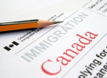 اجازه ورود به کانادا به‌رغم انقضای ویزای دائم و تأییدیه اقامت