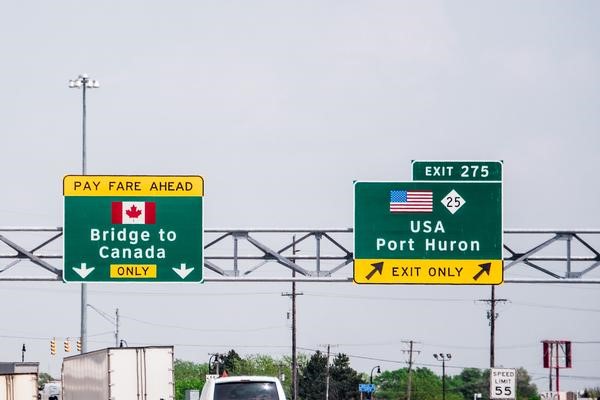 برخی از نیروی کار حیاتی مجاز به ورود به کانادا هستند