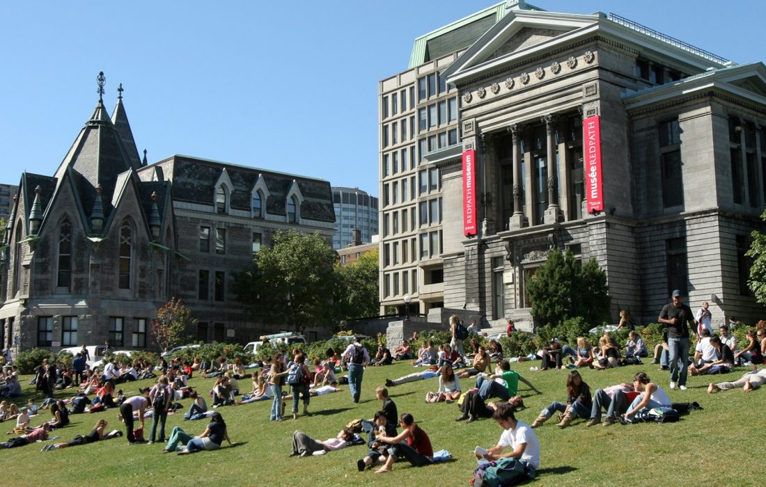 10 دانشگاه دولتی برتر در کانادا برای دانشجویان بین‌المللی
