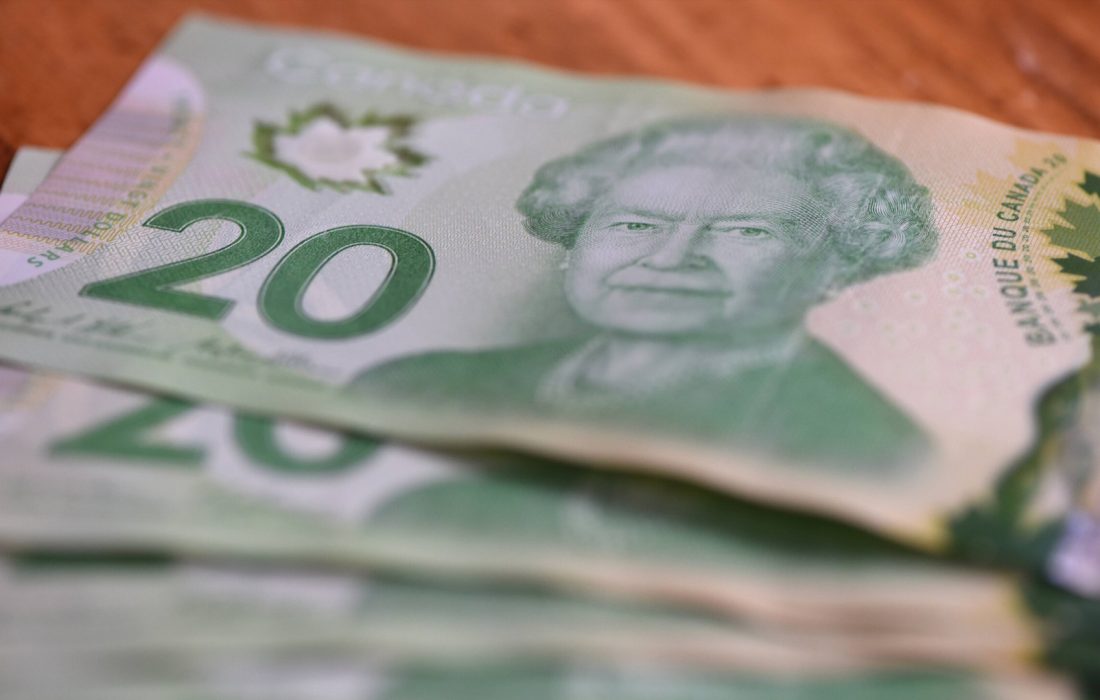 افزایش متوسط ​​دستمزد ساعتی در کانادا